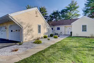 10 Zacatin Rd, Freehold, NJ 07728 - Photo 3