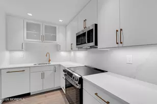 42 Lexington Ct, Red Bank, NJ 07701 - Photo 3