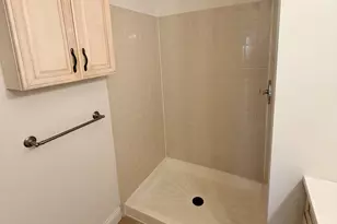 24 Players Cir, Tinton Falls, NJ 07701 - Photo 7