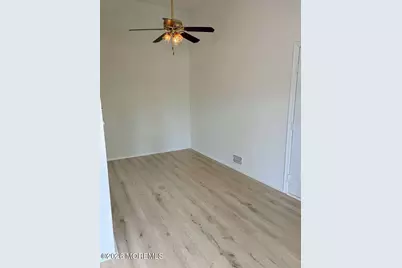 24 Players Circle, Tinton Falls, NJ 07701 - Photo 23