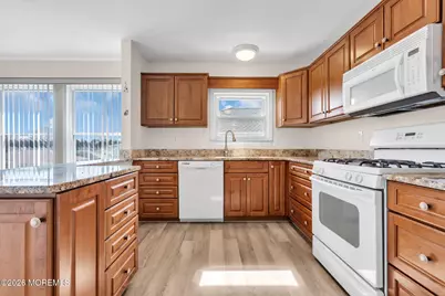 18 Saint David Drive, Toms River Township, NJ 08757 - Photo 9