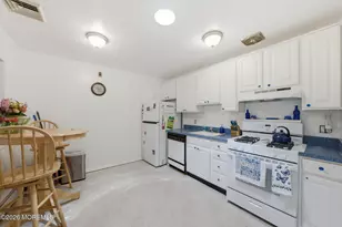 17 Robin St, Manchester Township, NJ 08759 - Photo 7