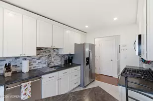 327 Sequoia Ct, Howell Township, NJ 07731 - Photo 7