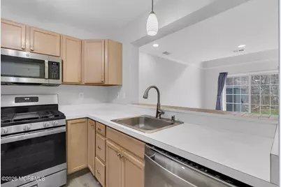 45 Dover Court, Tinton Falls, NJ 07712 - Photo 7