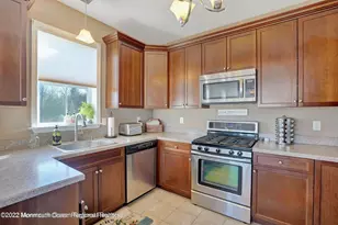 631 Sloan Ct, Matawan, NJ 07747 - Photo 7