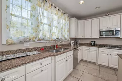 814 Rachel Drive, Franklin Township, NJ 08322 - Photo 15