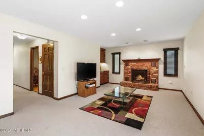 92 Fox Chase Court, Freehold, NJ 07728 - Photo 41