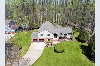 92 Fox Chase Court, Freehold, NJ 07728 - Photo 71