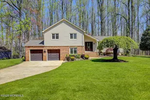 92 Fox Chase Ct, Freehold, NJ 07728 - Photo 3