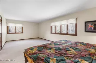 92 Fox Chase Ct, Freehold, NJ 07728 - Photo 29