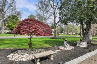 24 Laurelwood Dr, Colts Neck Township, NJ 07722 - Photo 5