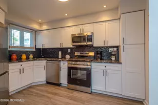 304 Buckingham Cir, Middletown, NJ 07748 - Photo 11