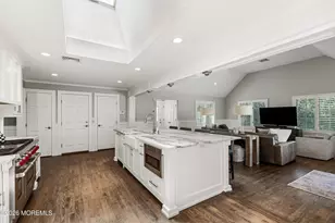 8 Evergreen Dr, Rumson, NJ 07760 - Photo 7