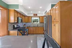 10 Cove Ct, Howell Township, NJ 07731 - Photo 17