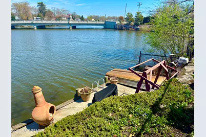 1305 Locust Drive, Asbury Park, NJ 07712 - Photo 23