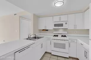 422 Ocean Blvd N, Long Branch, NJ 07740 - Photo 21