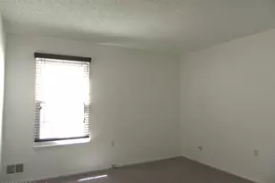 138 Aster Ct, Jackson, NJ 08527 - Photo 11