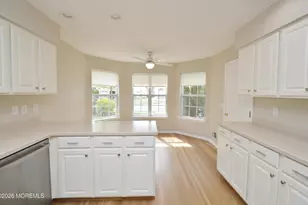 2337 E Ashfield Ct, Toms River Township, NJ 08755 - Photo 9
