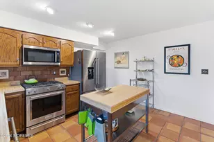 266 Union Hill Rd, Manalapan Township, NJ 07726 - Photo 9