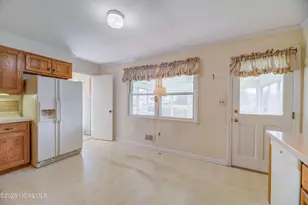 25 Buttonwood Dr, Fair Haven, NJ 07704 - Photo 13