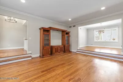 10 Illinois Avenue, Port Monmouth, NJ 07758 - Photo 3