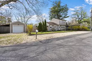 49 Burlington Dr, Brick, NJ 08723 - Photo 5