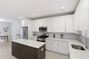 28 Golders Green Rd, Lakewood, NJ 08701 - Photo 17