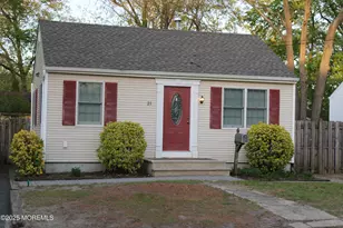 21 Coolidge Dr, Brick, NJ 08724 - Photo 1