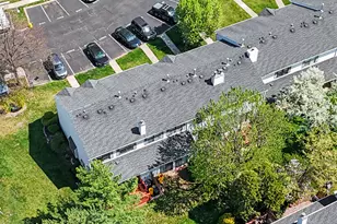 411 Danbury Ln, East Brunswick Township, NJ 08816 - Photo 27