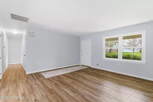 10 Lilac Pl, Howell Township, NJ 07731 - Photo 5