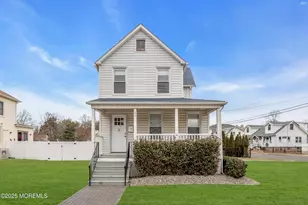 323 Roosevelt Ave, Oakhurst, NJ 07755 - Photo 21