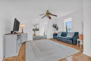 323 Roosevelt Ave, Oakhurst, NJ 07755 - Photo 7