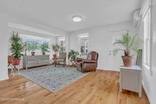 323 Roosevelt Ave, Oakhurst, NJ 07755 - Photo 5