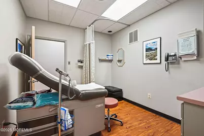 1019 Broadway, West Long Branch, NJ 07764 - Photo 27