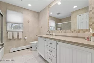 5 Crown Ct, Manalapan Township, NJ 07726 - Photo 35