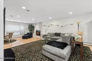 5 Crown Ct, Manalapan Township, NJ 07726 - Photo 13