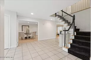 5 Crown Ct, Manalapan Township, NJ 07726 - Photo 7