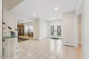 5 Crown Ct, Manalapan Township, NJ 07726 - Photo 5