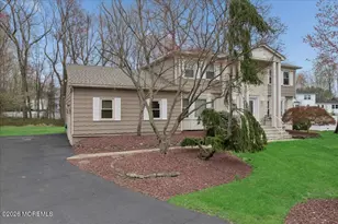 5 Crown Ct, Manalapan Township, NJ 07726 - Photo 3