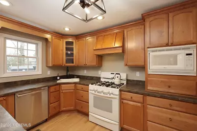 15 Brook Street, Farmingdale, NJ 07727 - Photo 7