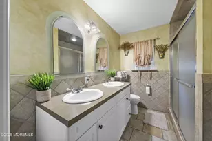 378 Sapphire Dr, Jackson, NJ 08527 - Photo 29
