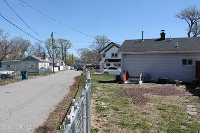 235 Alpine Way, Laurence Harbor, NJ 08879 - Photo 25
