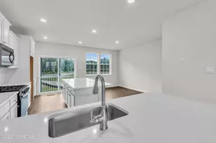 303 Mantoloking Dr, Jackson, NJ 08527 - Photo 9