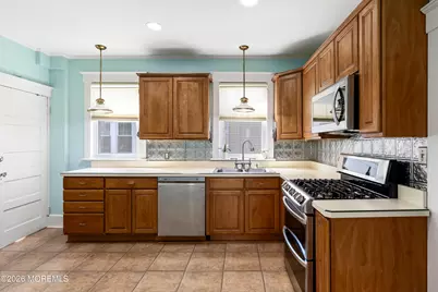 31 Lincoln Place, Freehold, NJ 07728 - Photo 9