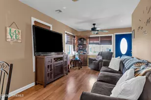 140 7th St, Hazlet Township, NJ 07734 - Photo 5