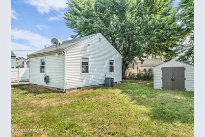 140 7th Street, Hazlet Township, NJ 07734 - Photo 15