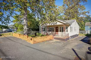 108 W Concourse, Keyport, NJ 07735 - Photo 3