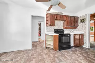 108 W Concourse, Keyport, NJ 07735 - Photo 11