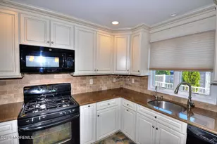 19 Centerboard Dr, Bayville, NJ 08721 - Photo 5