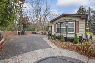 6 Taft St, Howell Township, NJ 07731 - Photo 3
